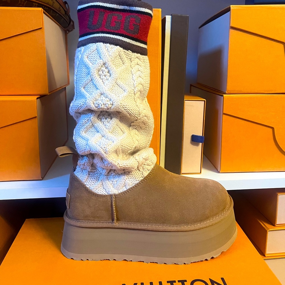 Ugg classic sweater letter - size 6- worn twice